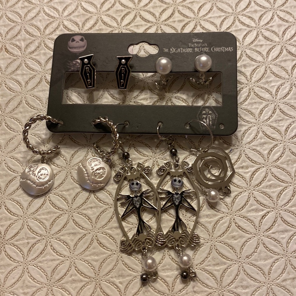 Disney The Nightmare Before Christmas Pearl Icons Earring Set Boxlunch
